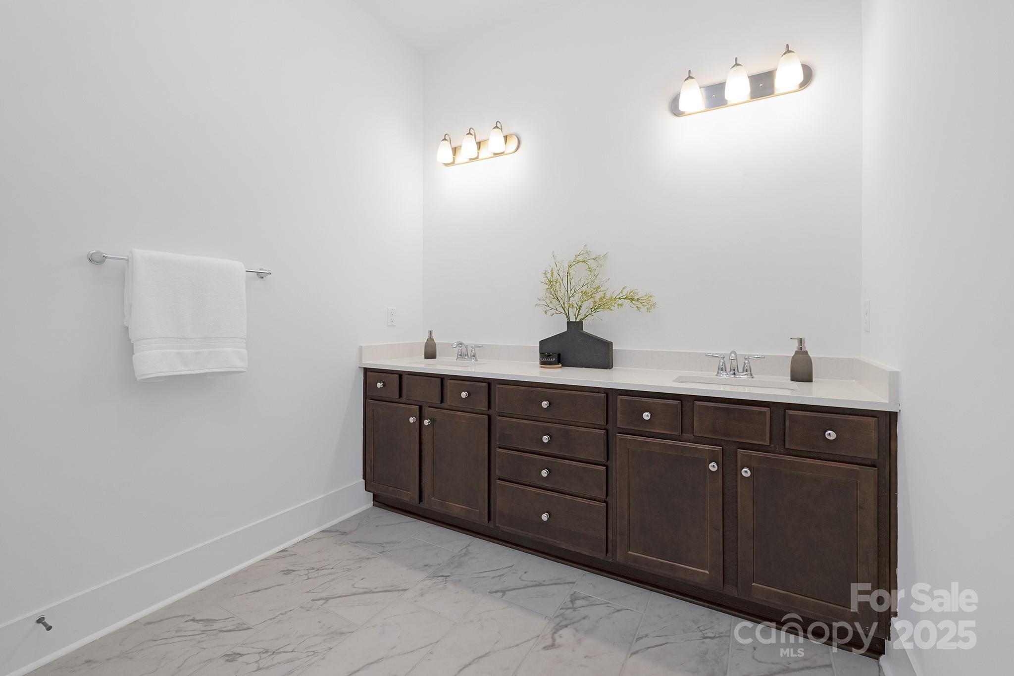 Edgewater - Residential