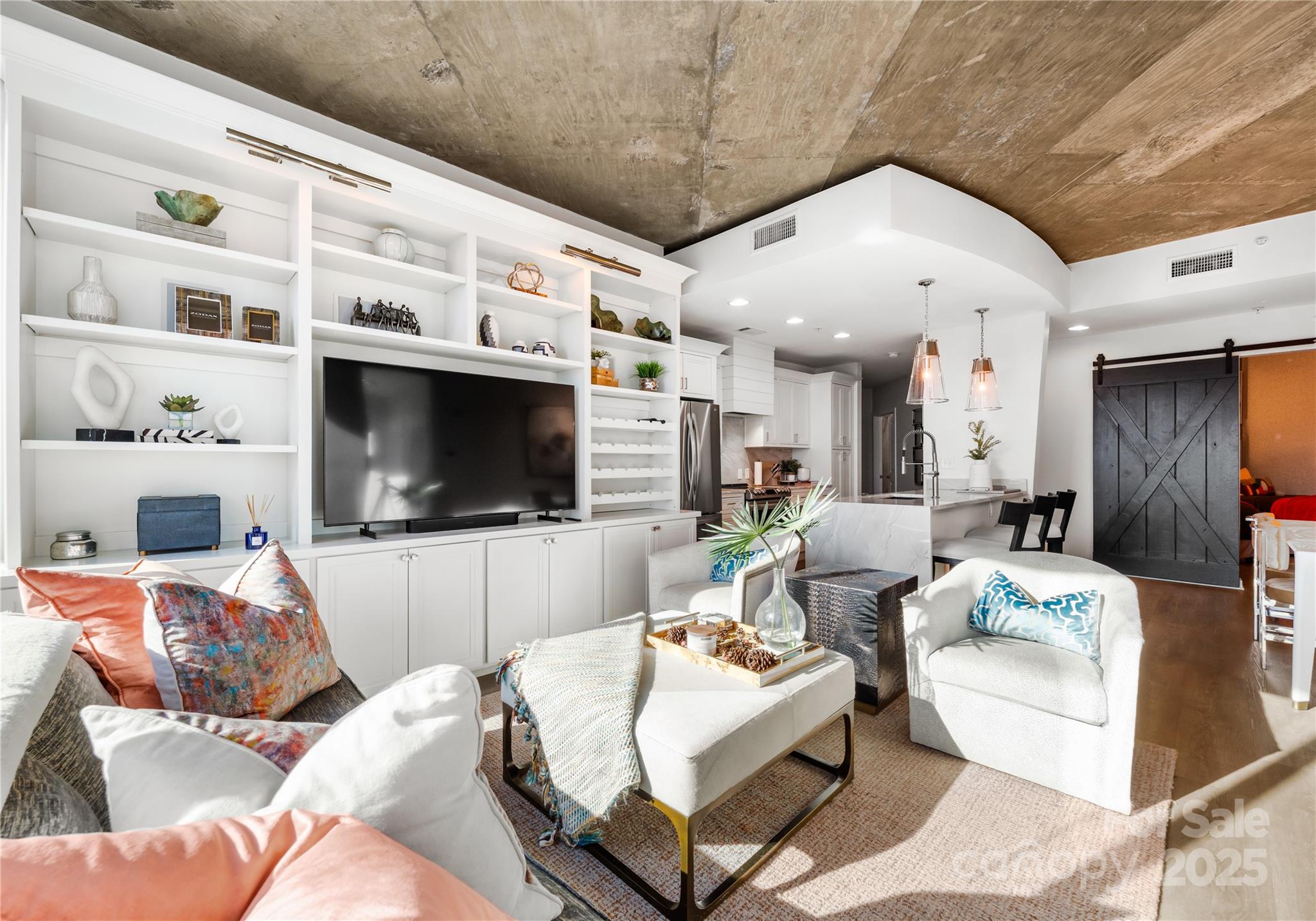 210 N Church Street 2507