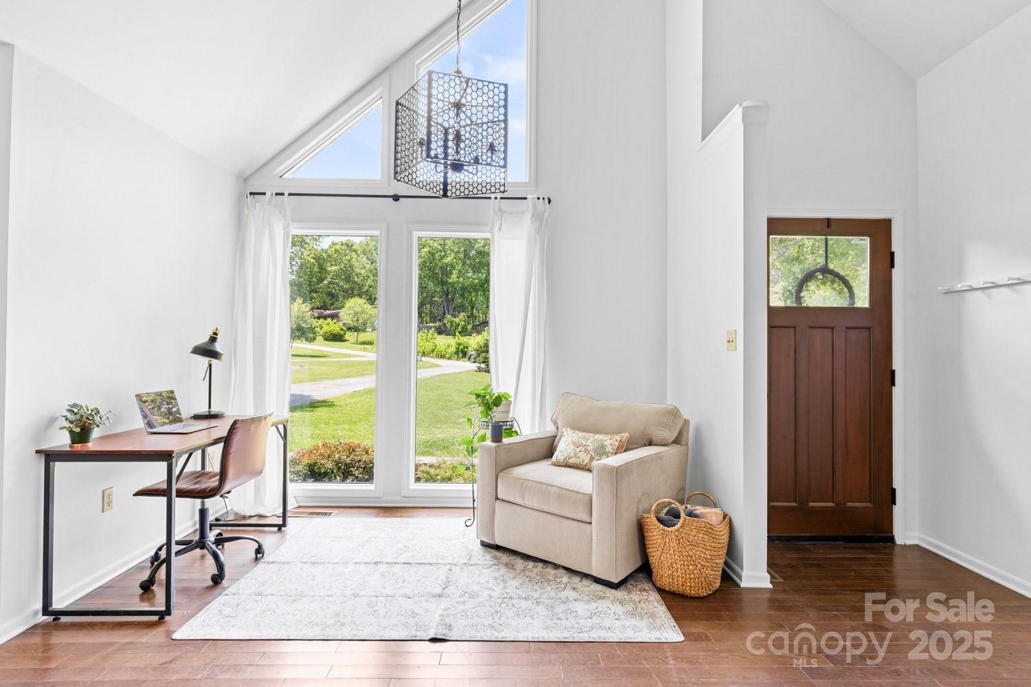 8 Briarwood Lane