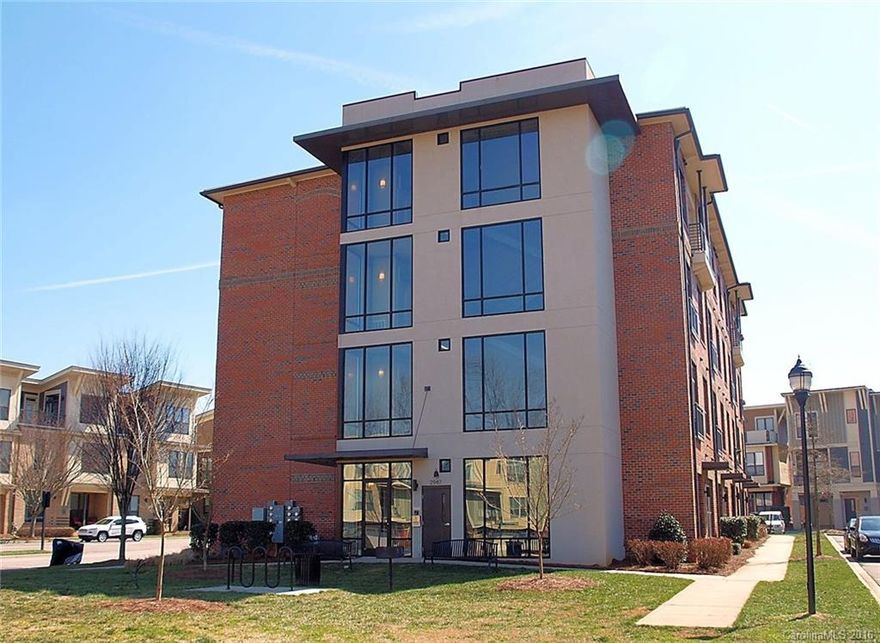 No roommate required! Great Steel Gardens unit at affordable price. Walkable to everything in Noda, a short bike ride to Midwood & easy commute to Uptown. Up-to-date kitchen w/granite, stst appliances, & big island/dining bar; open to living rm w/Juliet balcony & views of neighborhood. Tiled bathroom w/great design: bowl sink & linen closet, plus accessible w/out going through bedroom. Master w/2 closets, good wall space, & big window. Private & on-street parking.