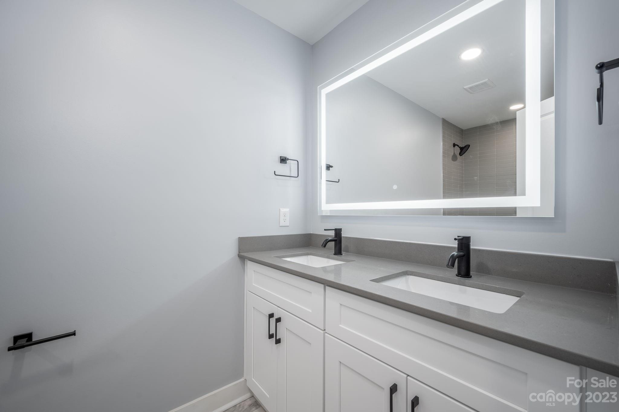 Mcclintock Woods - Residential