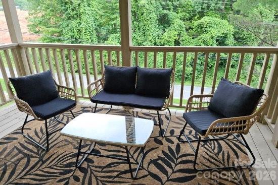 160 Whitney Boulevard 4