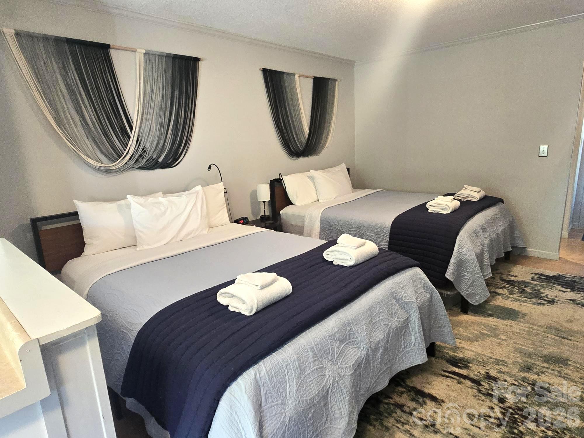 160 Whitney Boulevard 4