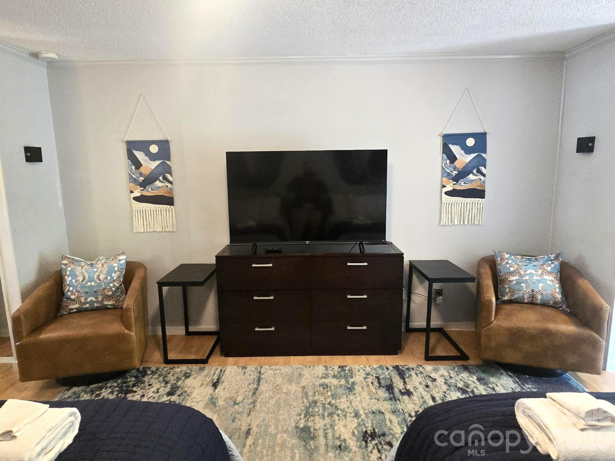 160 Whitney Boulevard 4