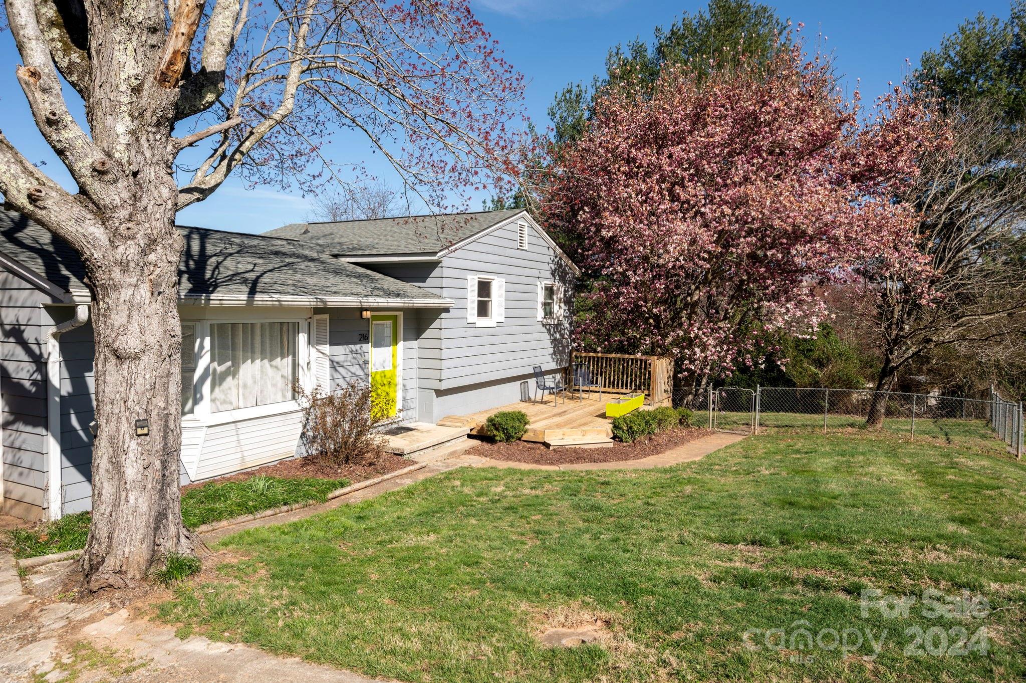 Stradley Mountain Park - Residential
