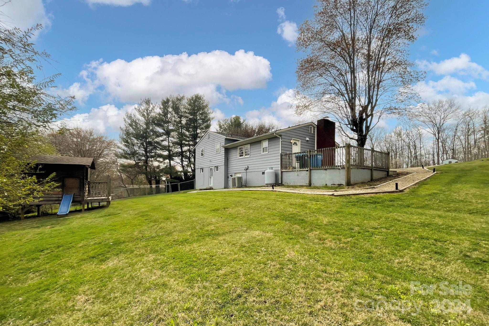 Stradley Mountain Park - Residential