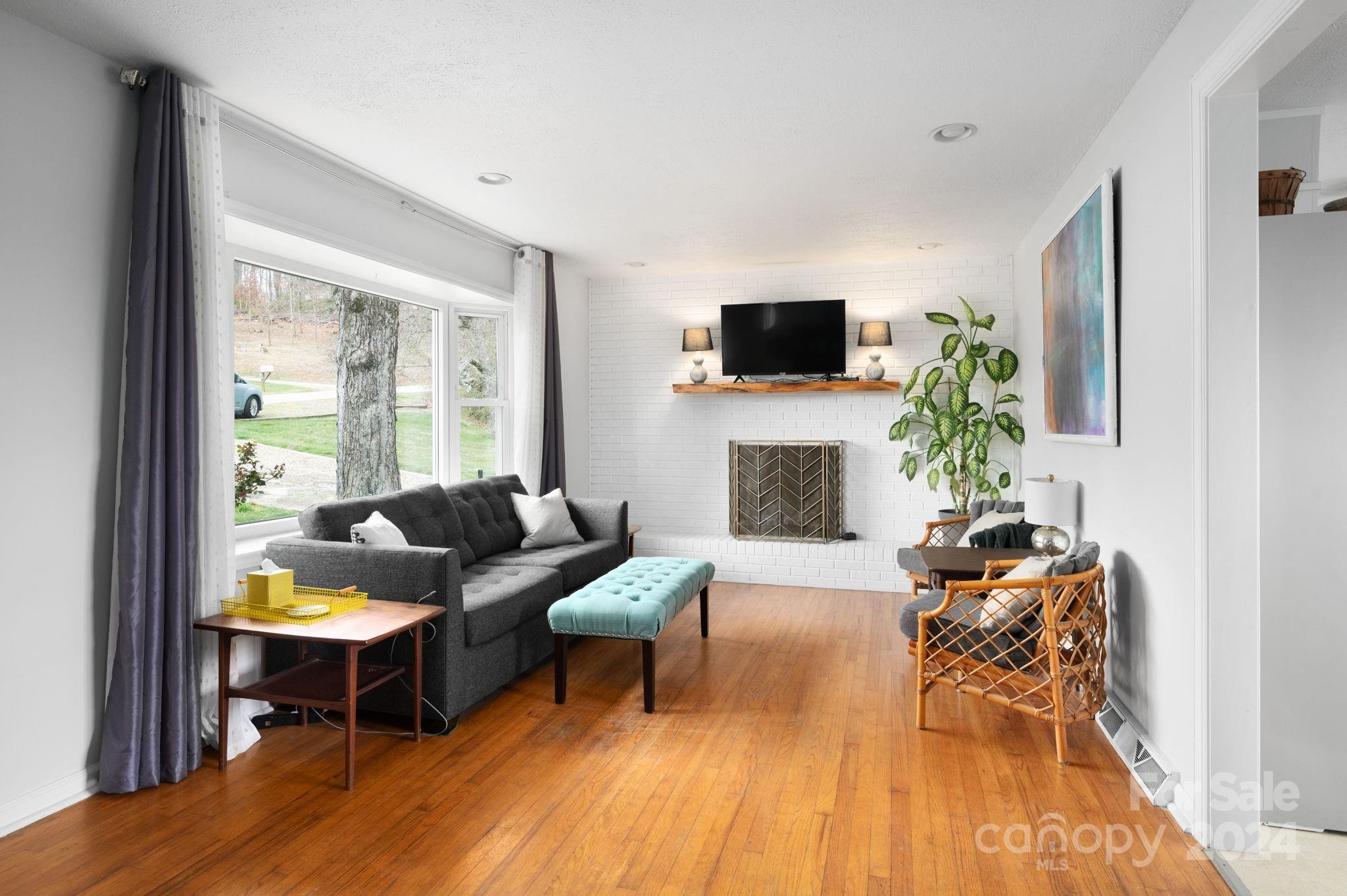 Stradley Mountain Park - Residential