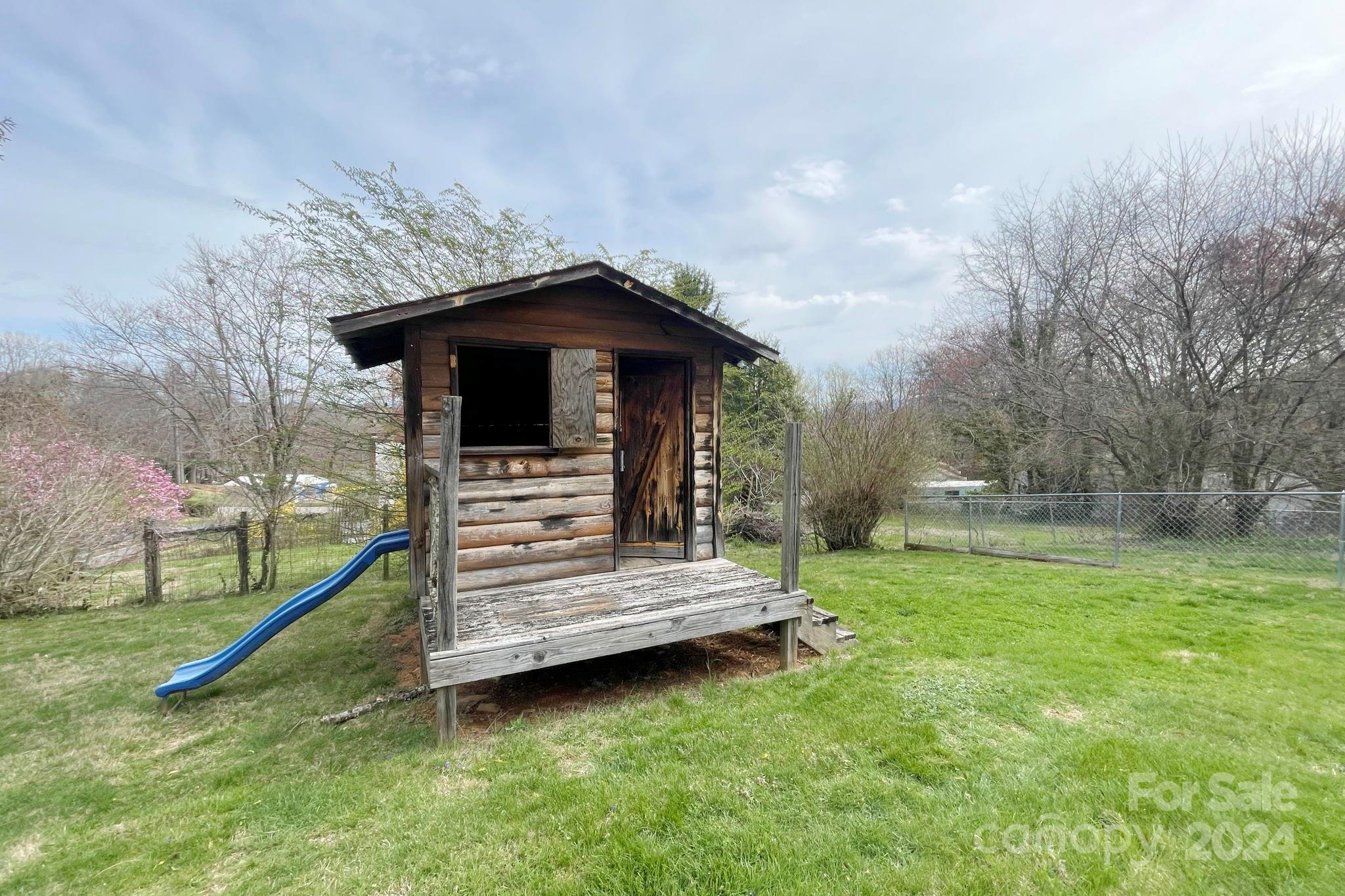 Stradley Mountain Park - Residential