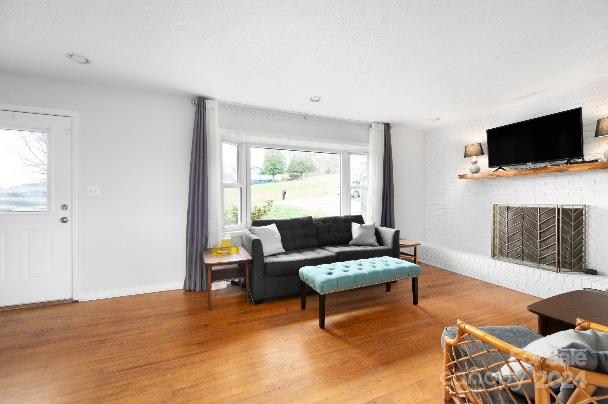 Stradley Mountain Park - Residential