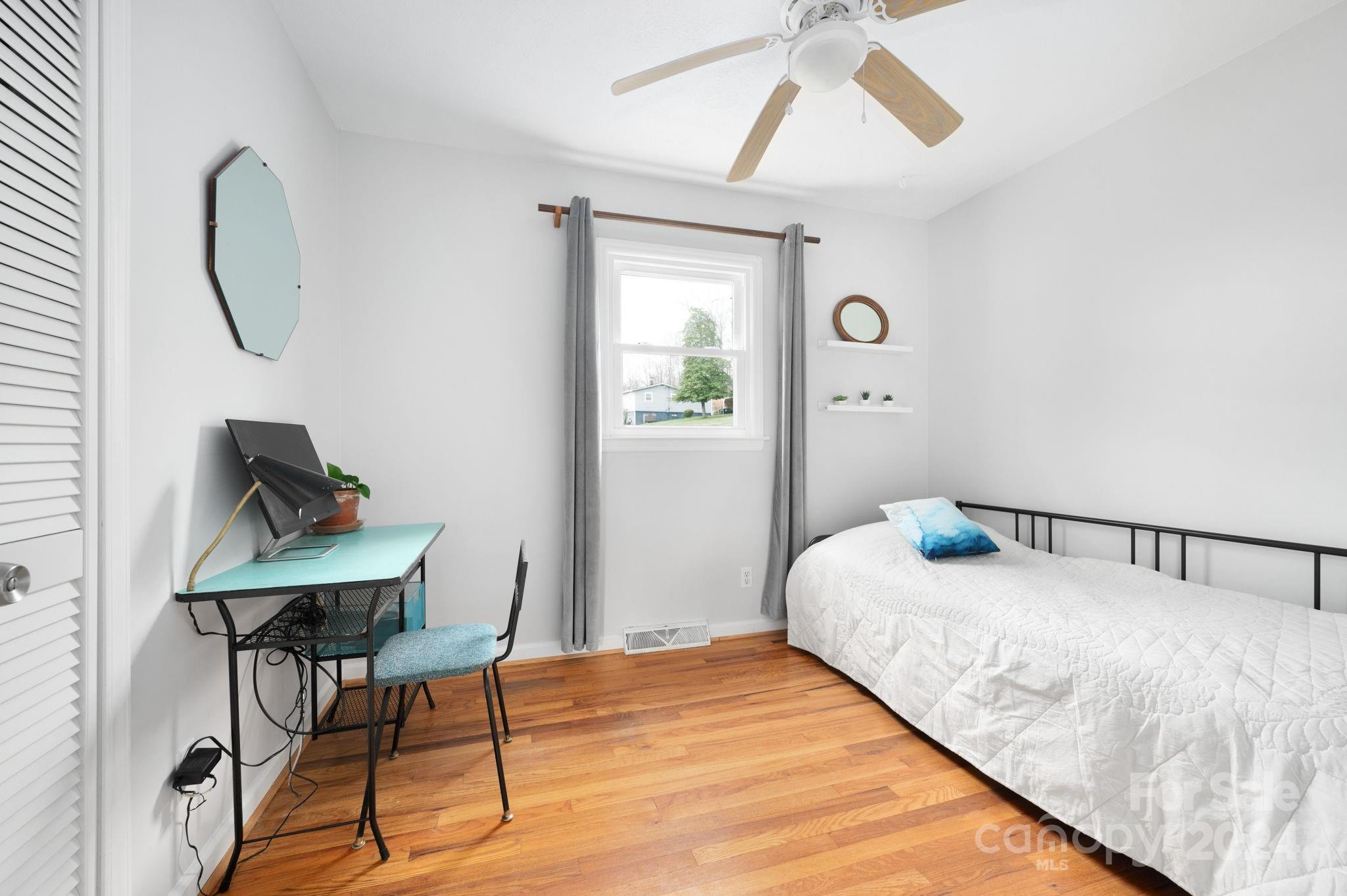 Stradley Mountain Park - Residential