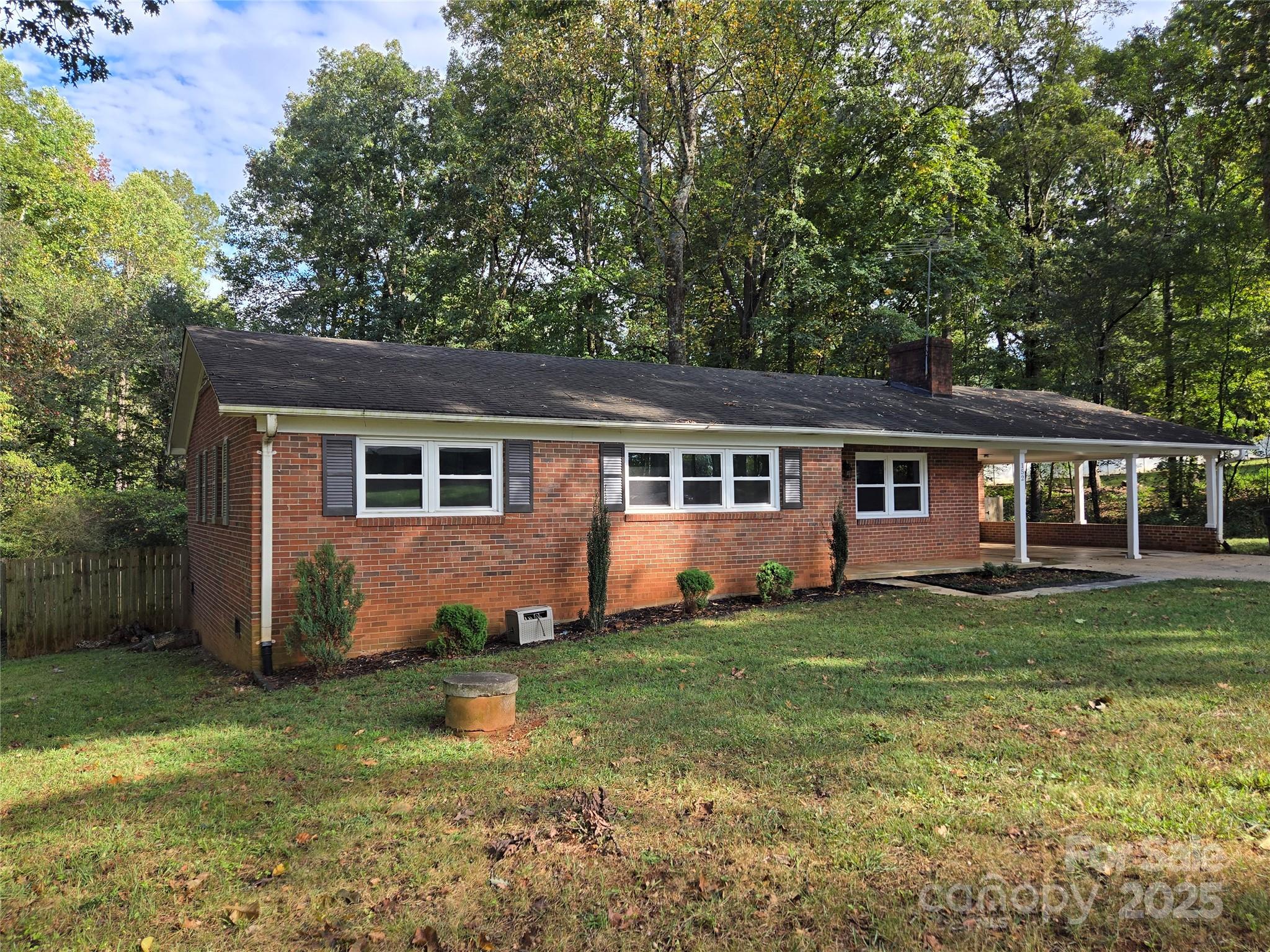 152 Colonial Heights Lane