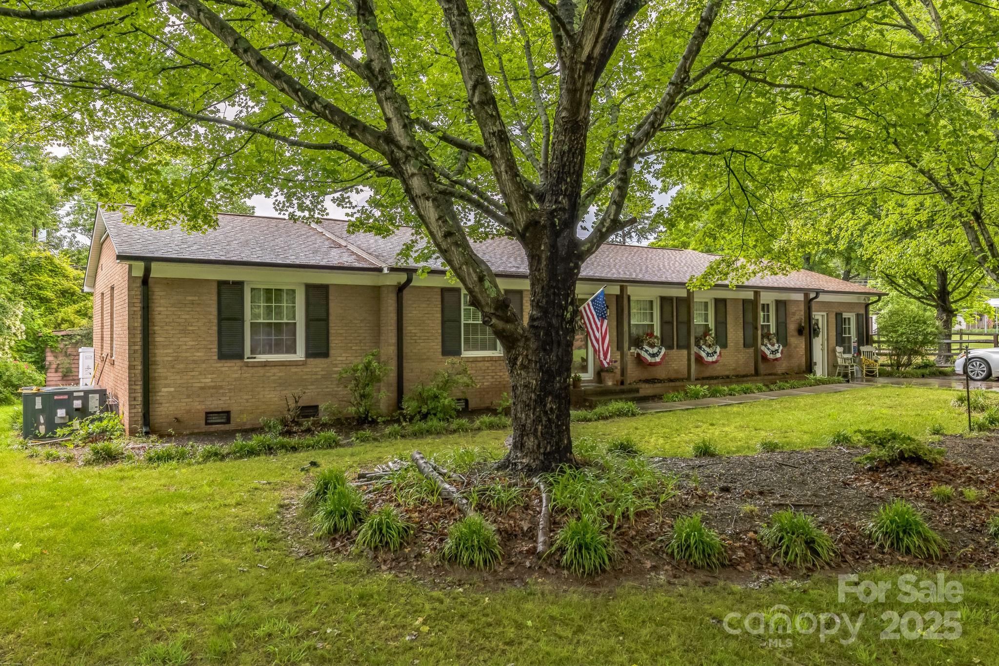 1005 Fieldstone Road