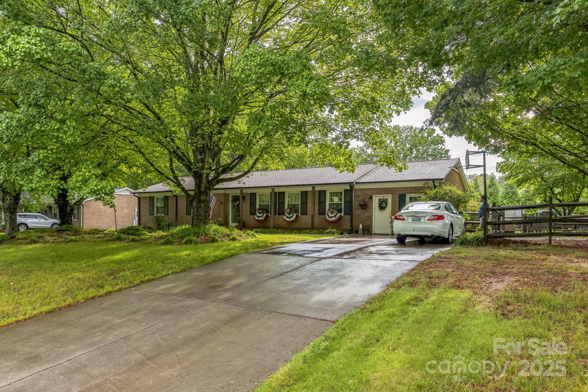 1005 Fieldstone Road
