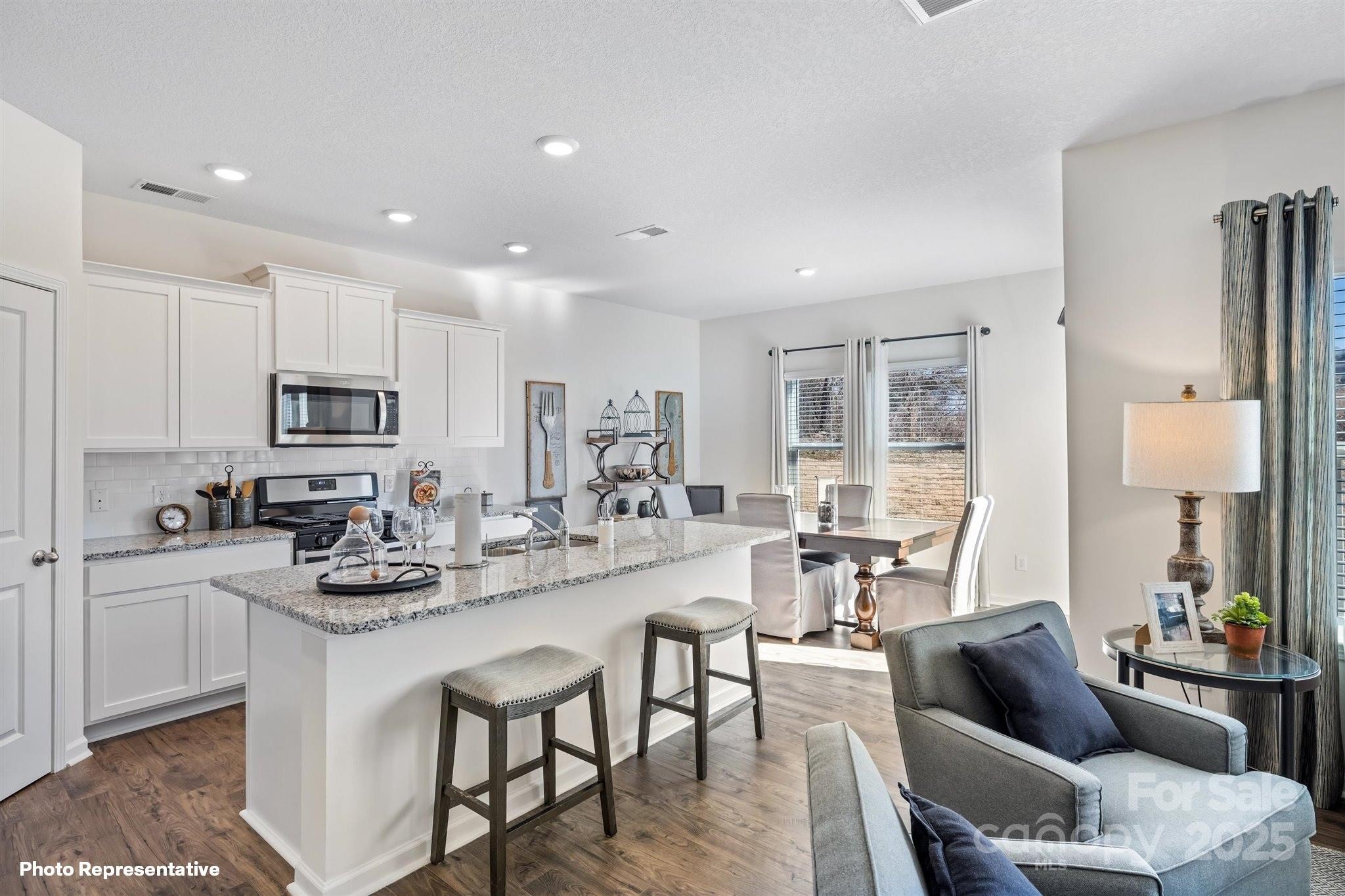 The Hamptons at Hickory - Residential