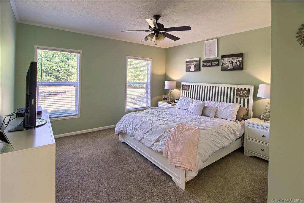 Pilot Mountain Estates - Residential