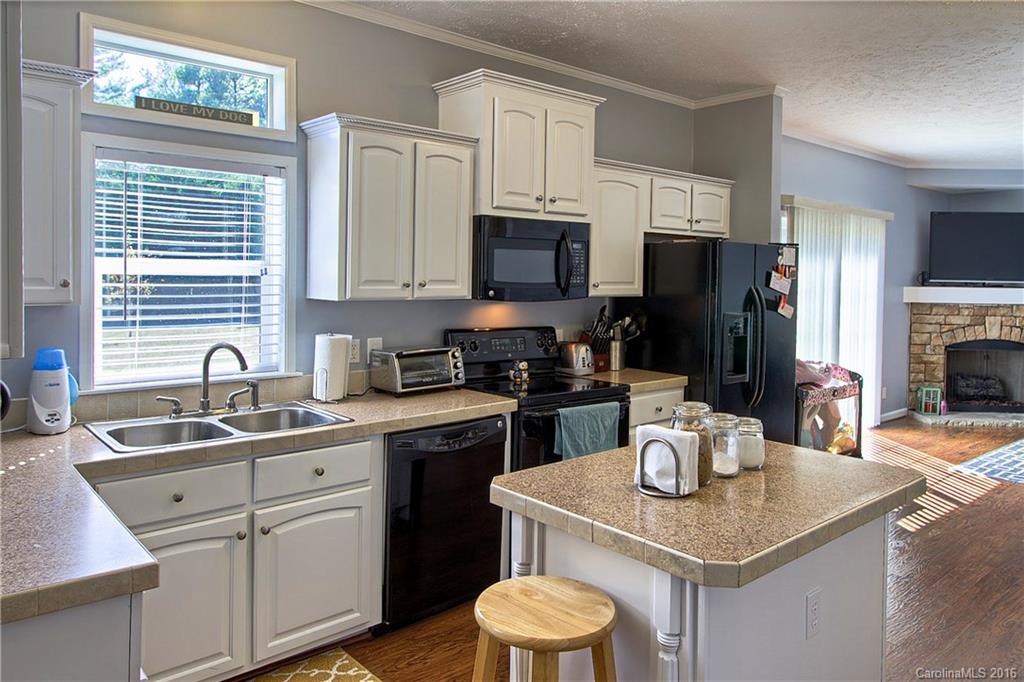 Pilot Mountain Estates - Residential