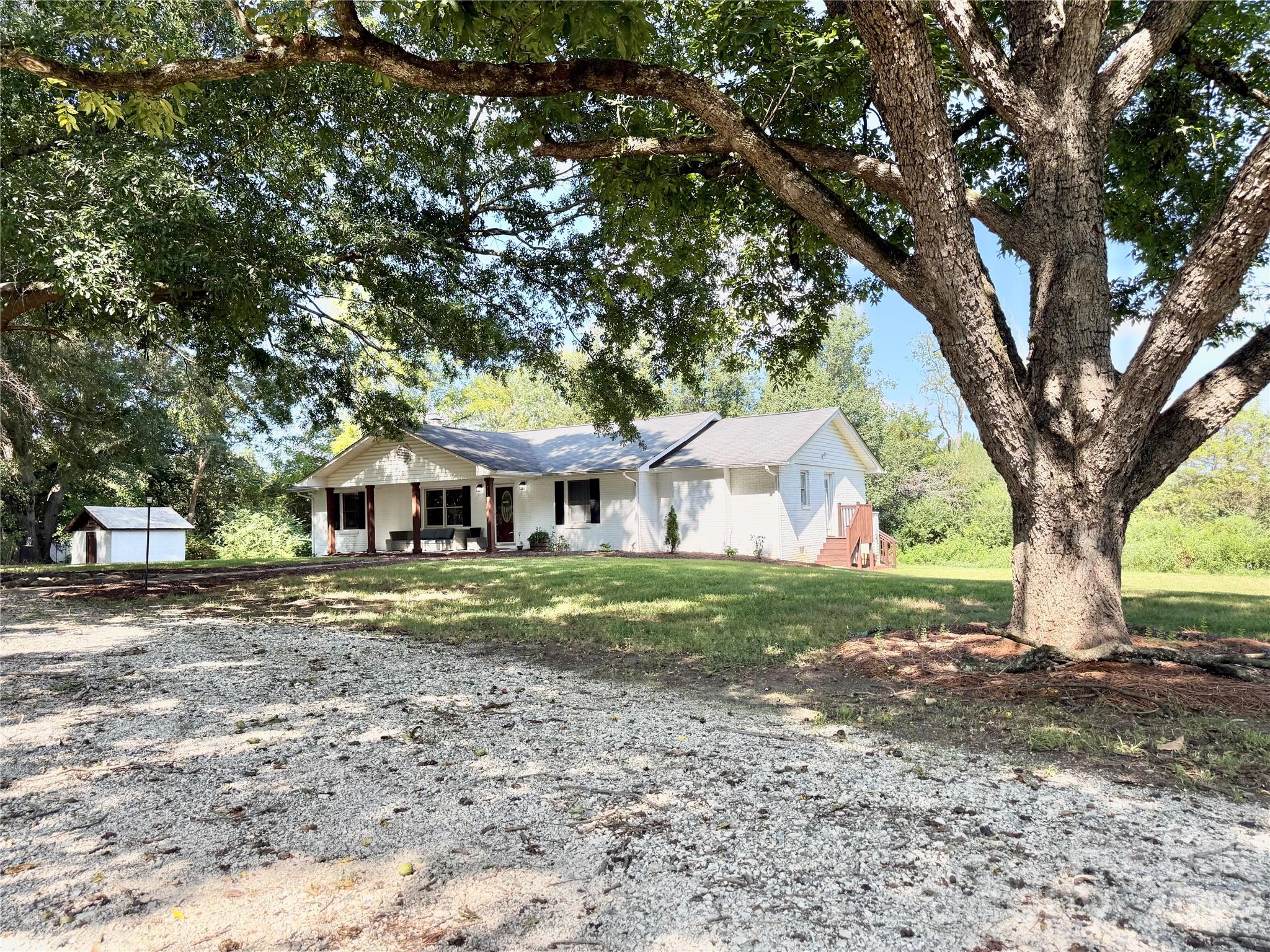 715 Grandview Road