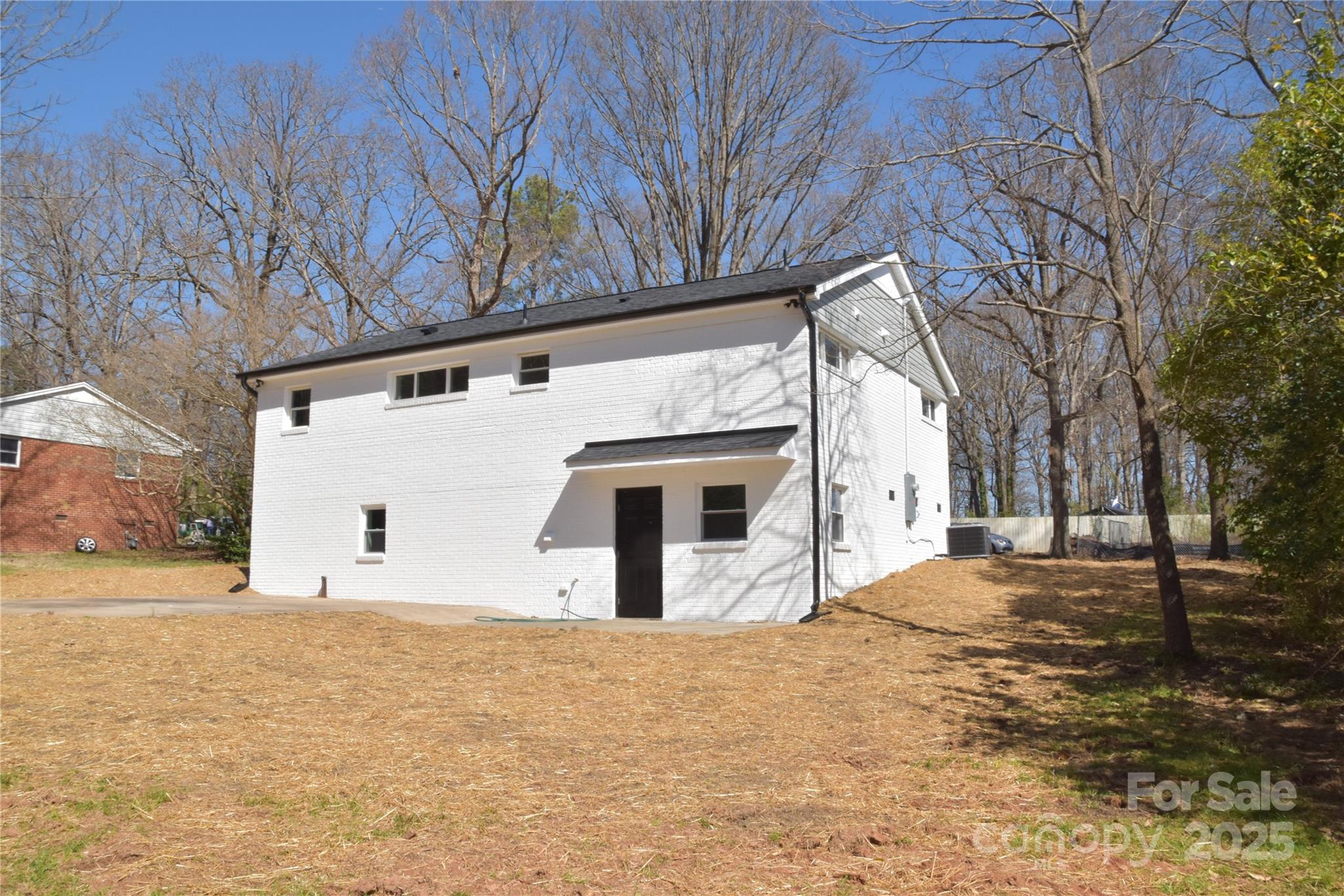 244 Stilwell Oaks Circle