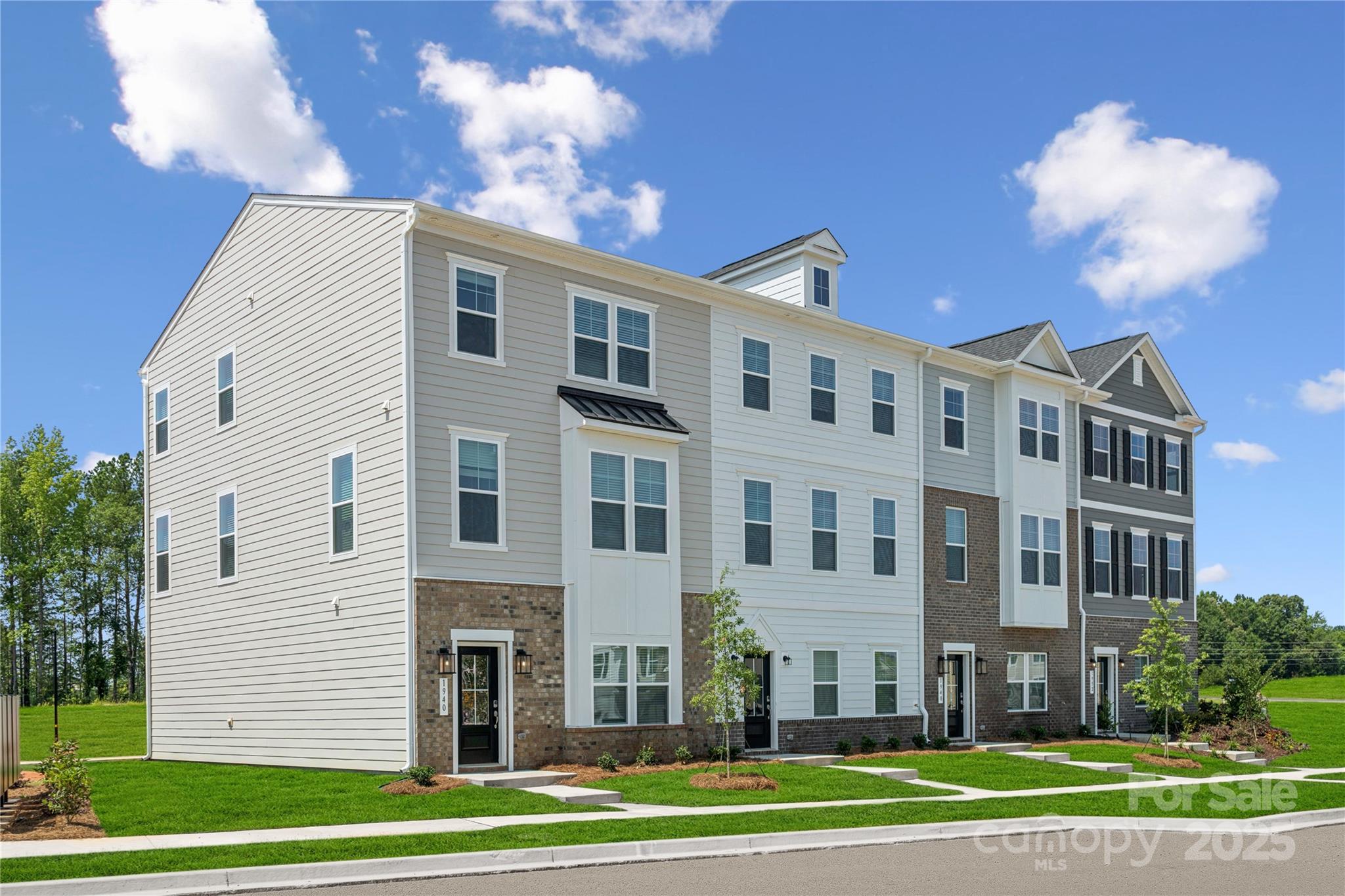 1944 Westerhill Drive