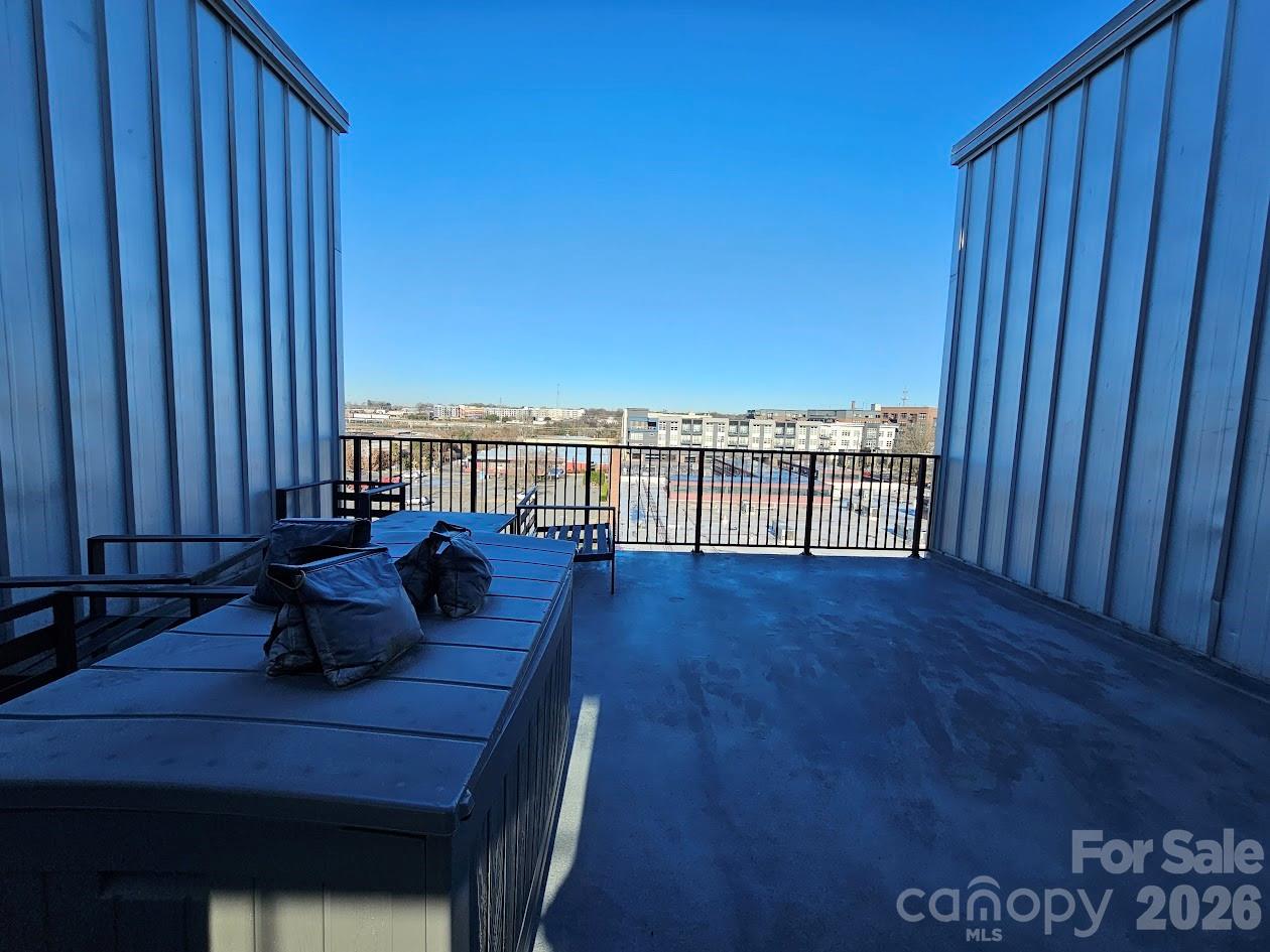 28th Row - Residential