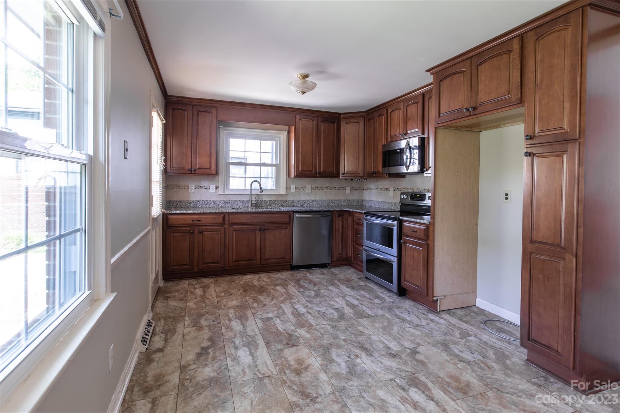 Laurelwood - Residential