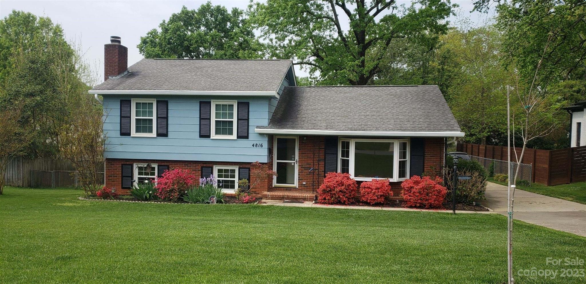 Laurelwood - Residential