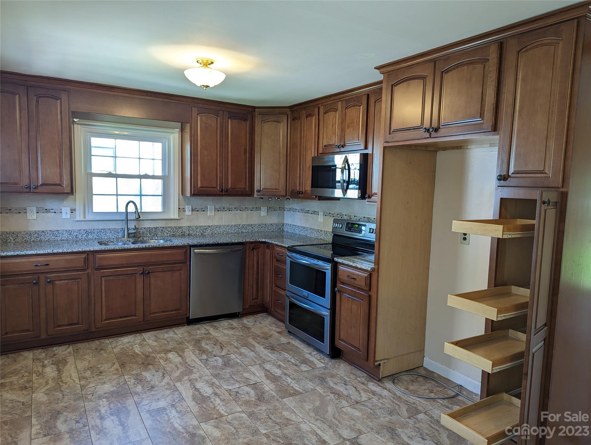 Laurelwood - Residential