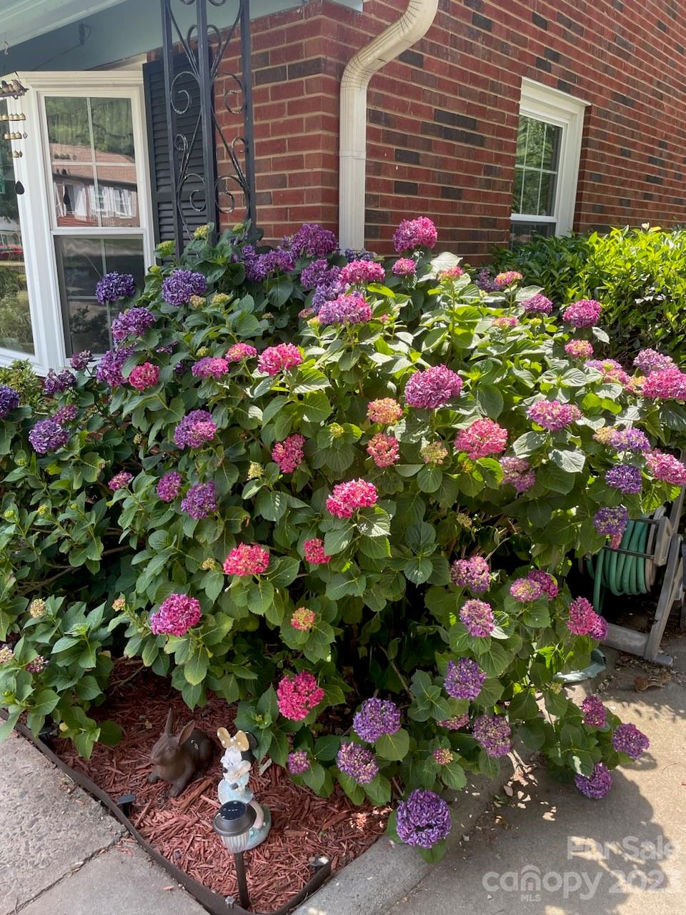 Laurelwood - Residential