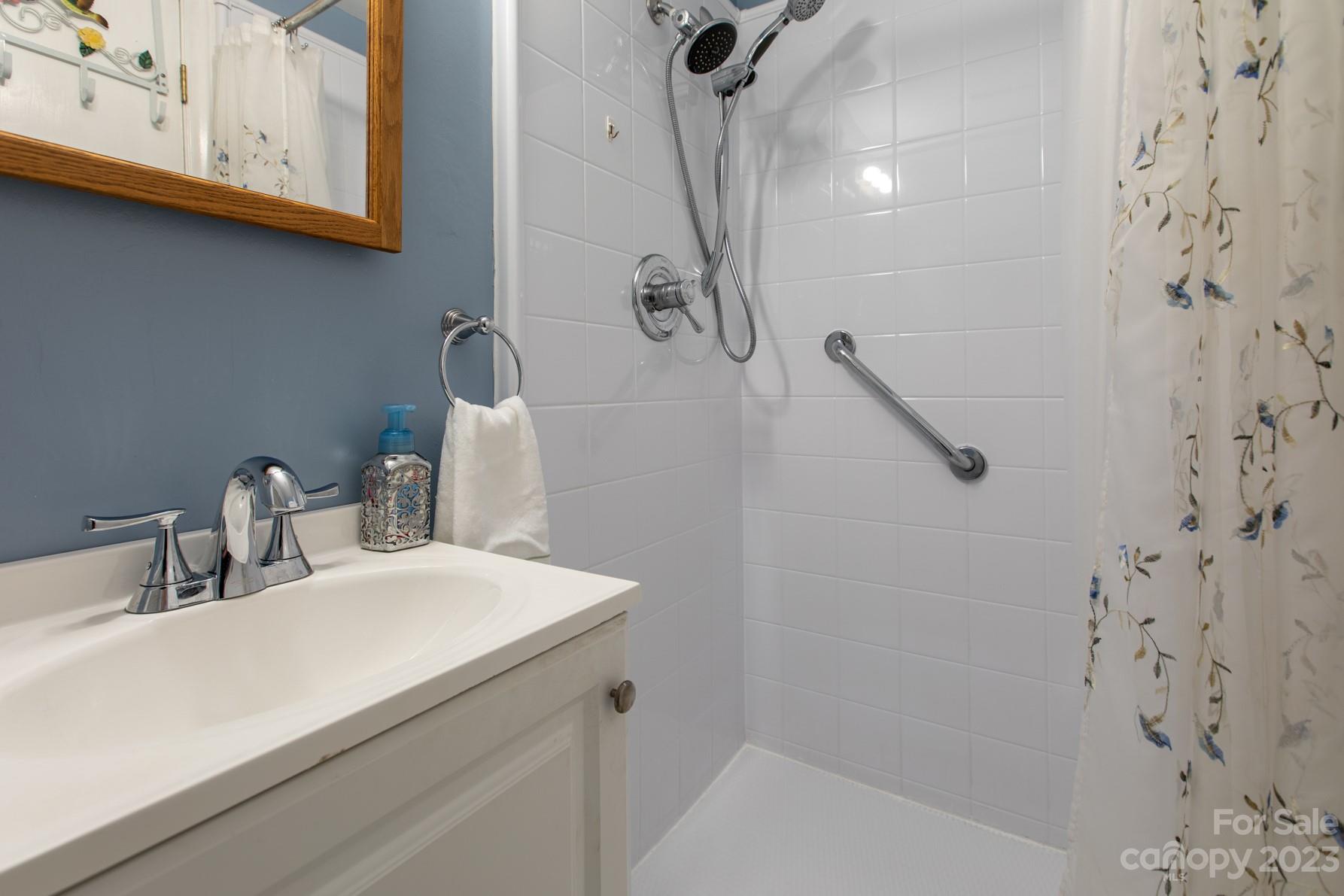 Laurelwood - Residential