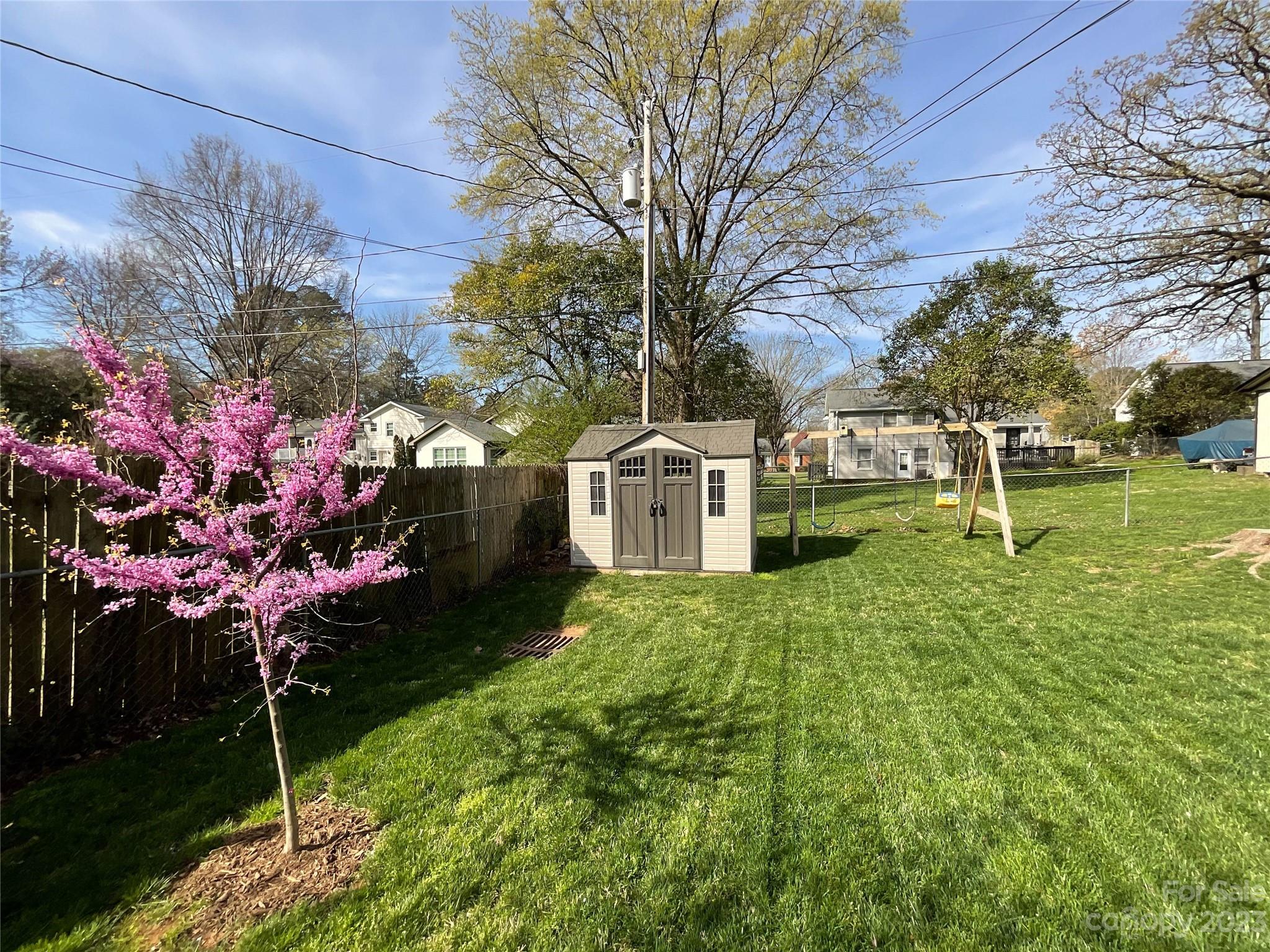 Laurelwood - Residential