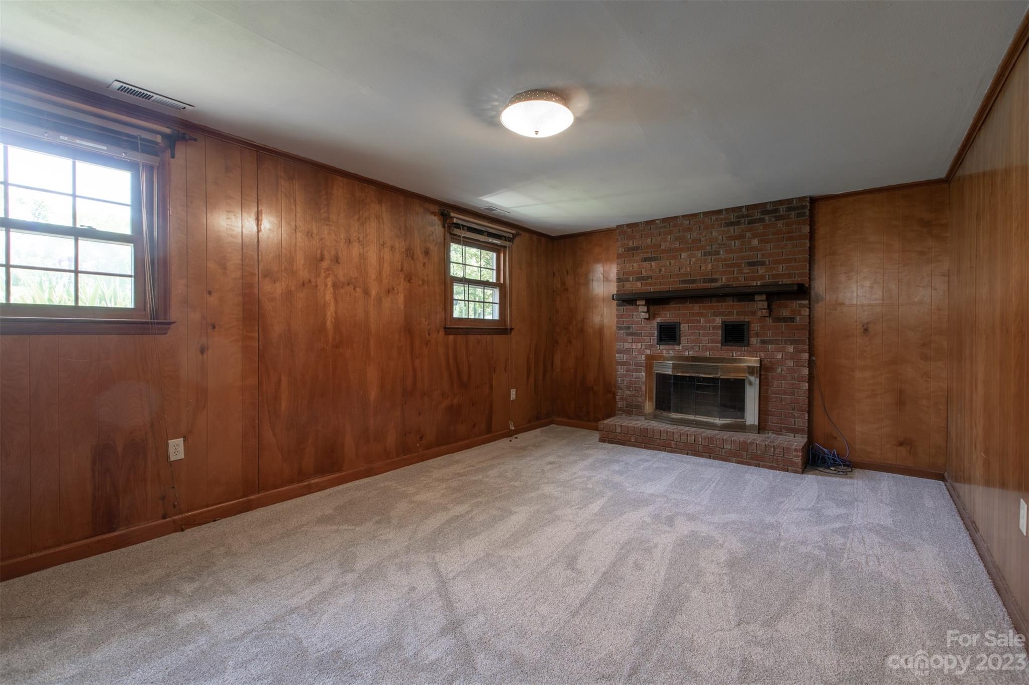 Laurelwood - Residential