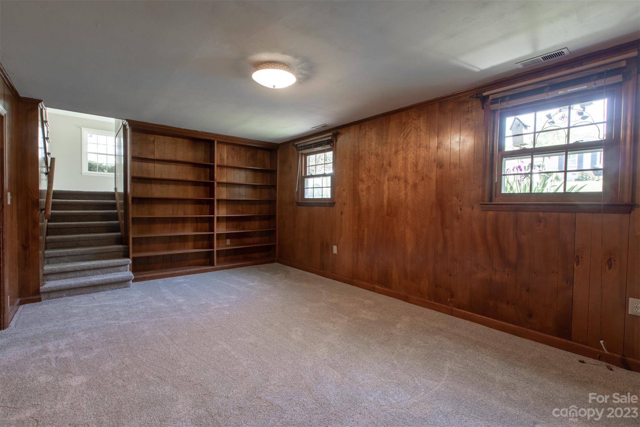 Laurelwood - Residential