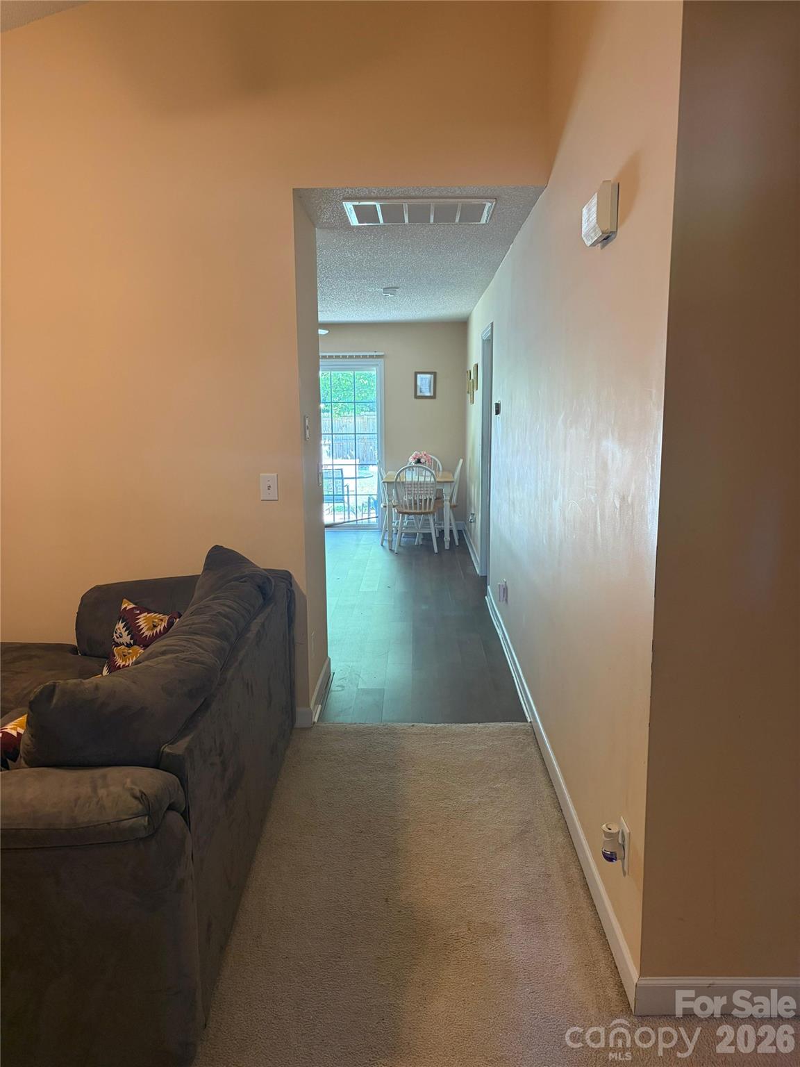 8019 shiny Meadow Lane