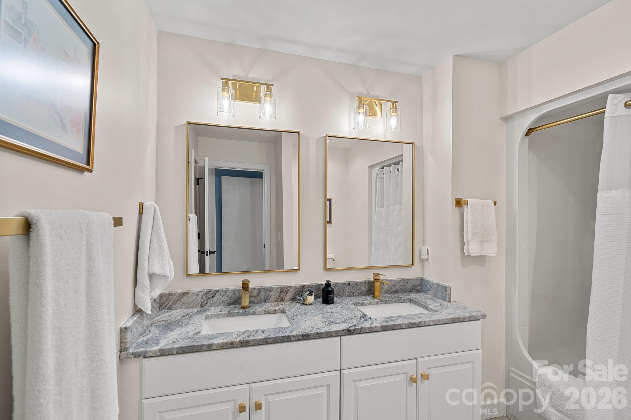 Uwharrie Point - Residential