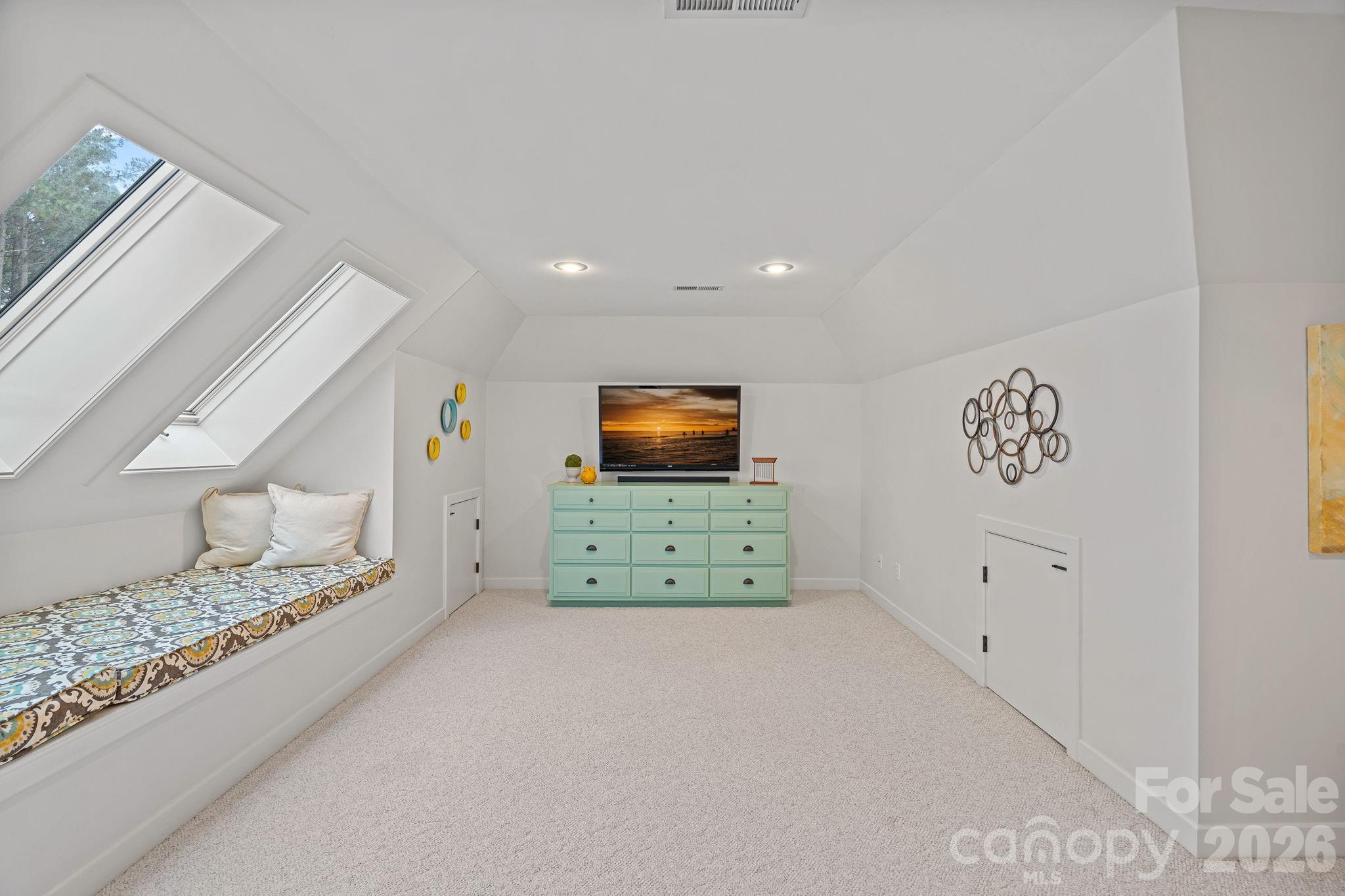 Uwharrie Point - Residential