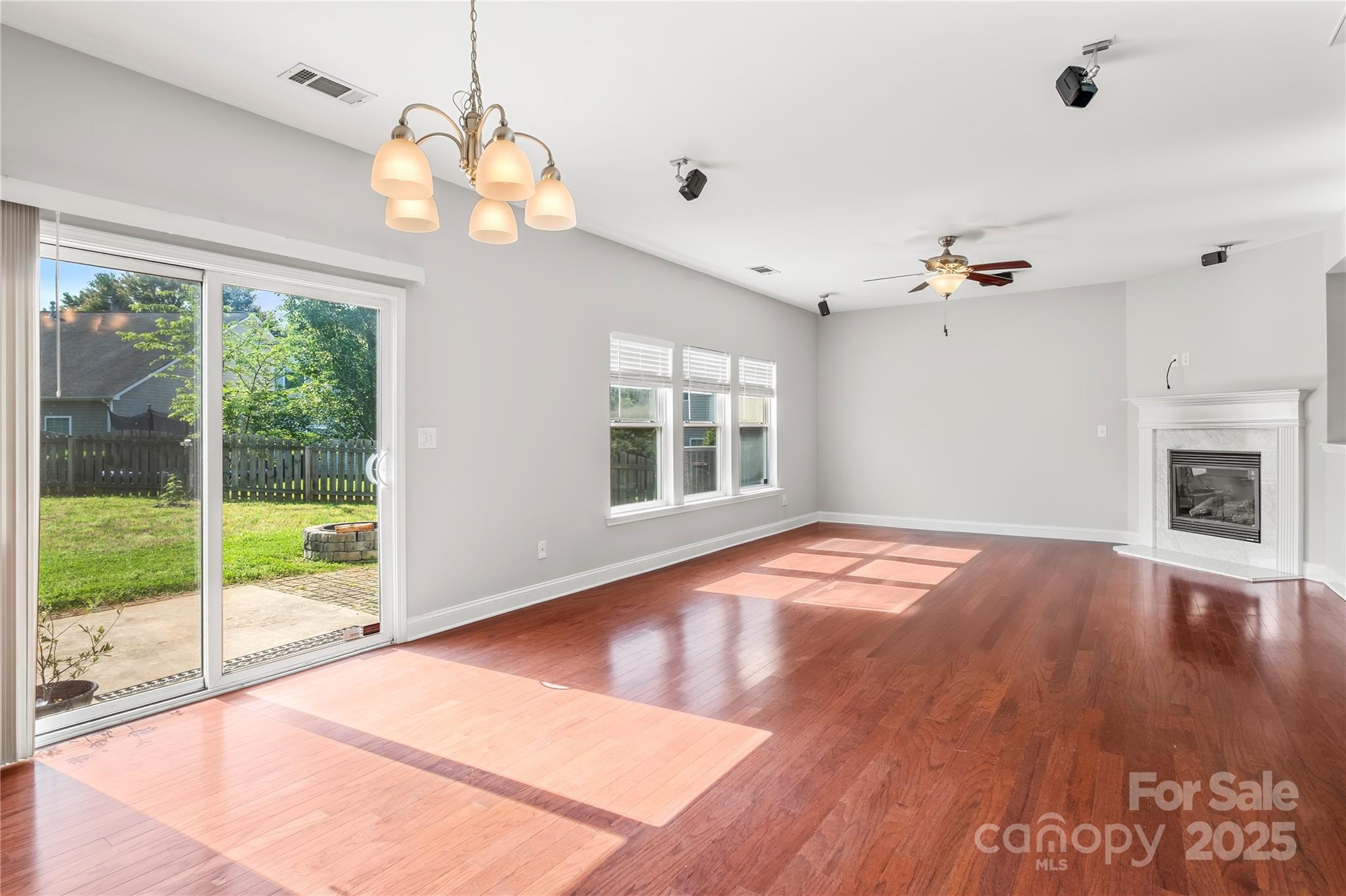 9414 Seamill Road