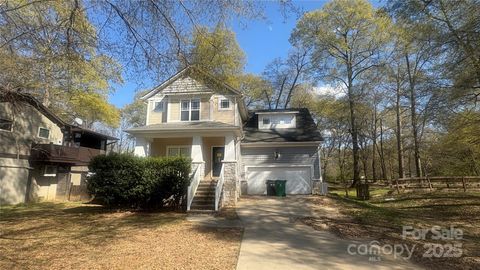 1134 Riverside Drive Charlotte NC 28214