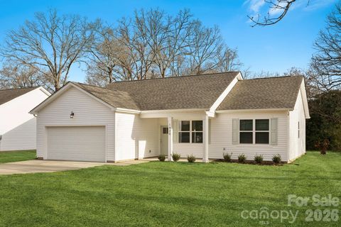 Photo of 1420 N Charlotte Avenue, Monroe, NC 28110 (MLS # 4334769)