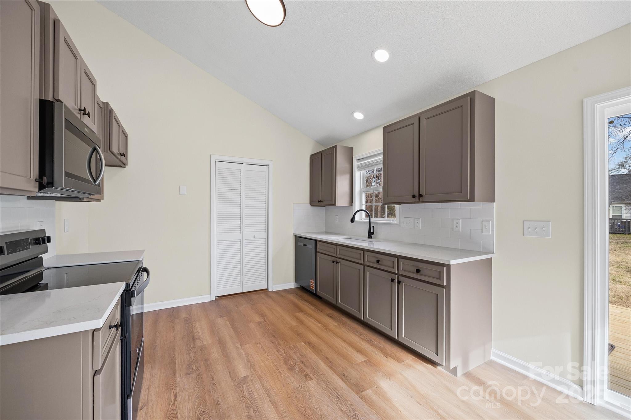 Taylor Oaks - Residential