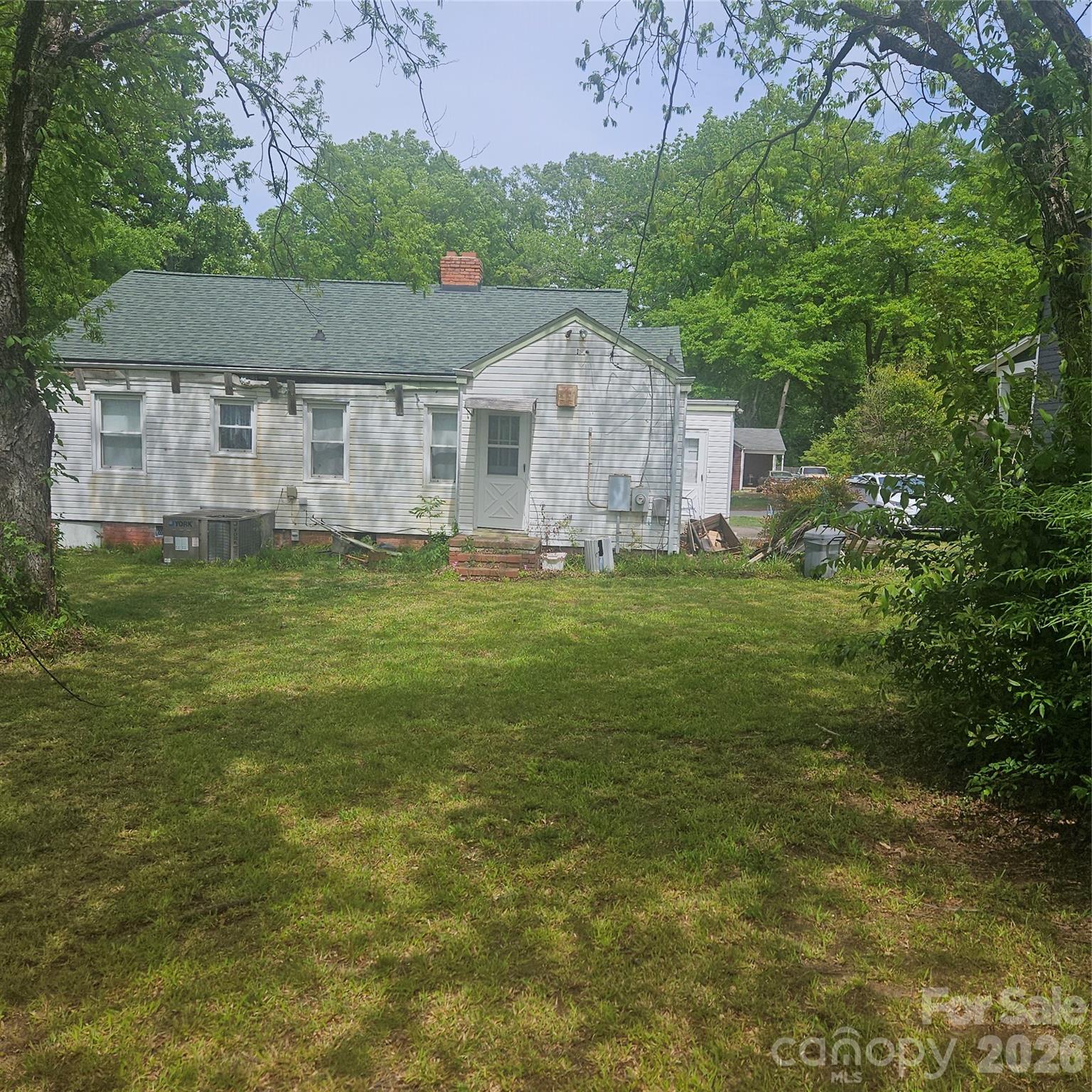 Plaza Hills - Residential