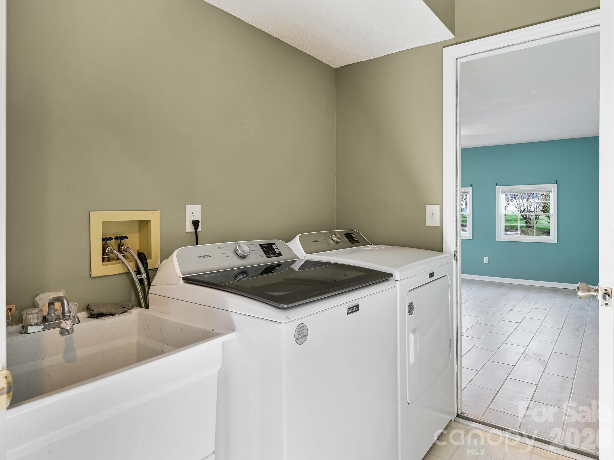 Meadow Oaks - Residential