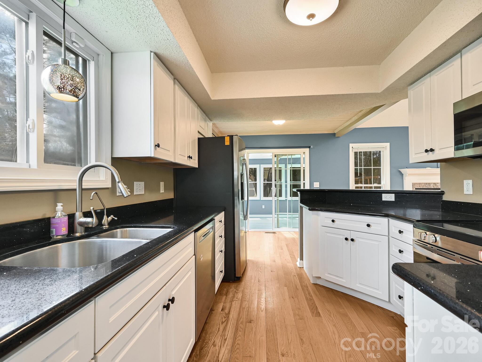 Meadow Oaks - Residential