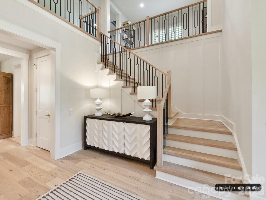 2804 Forest Lawn Drive