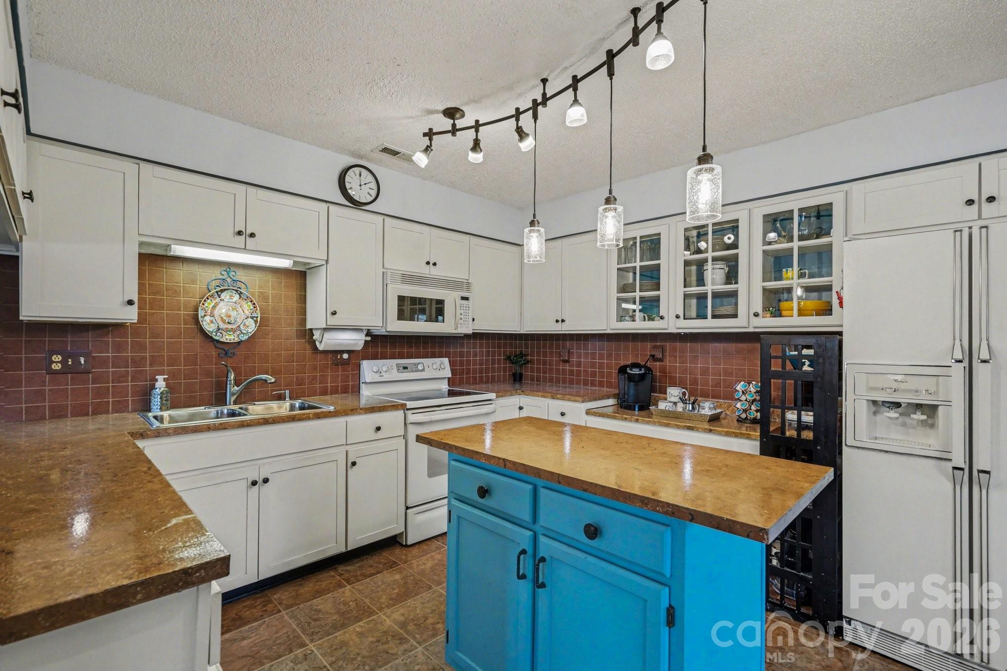 Wood Ridge - Residential