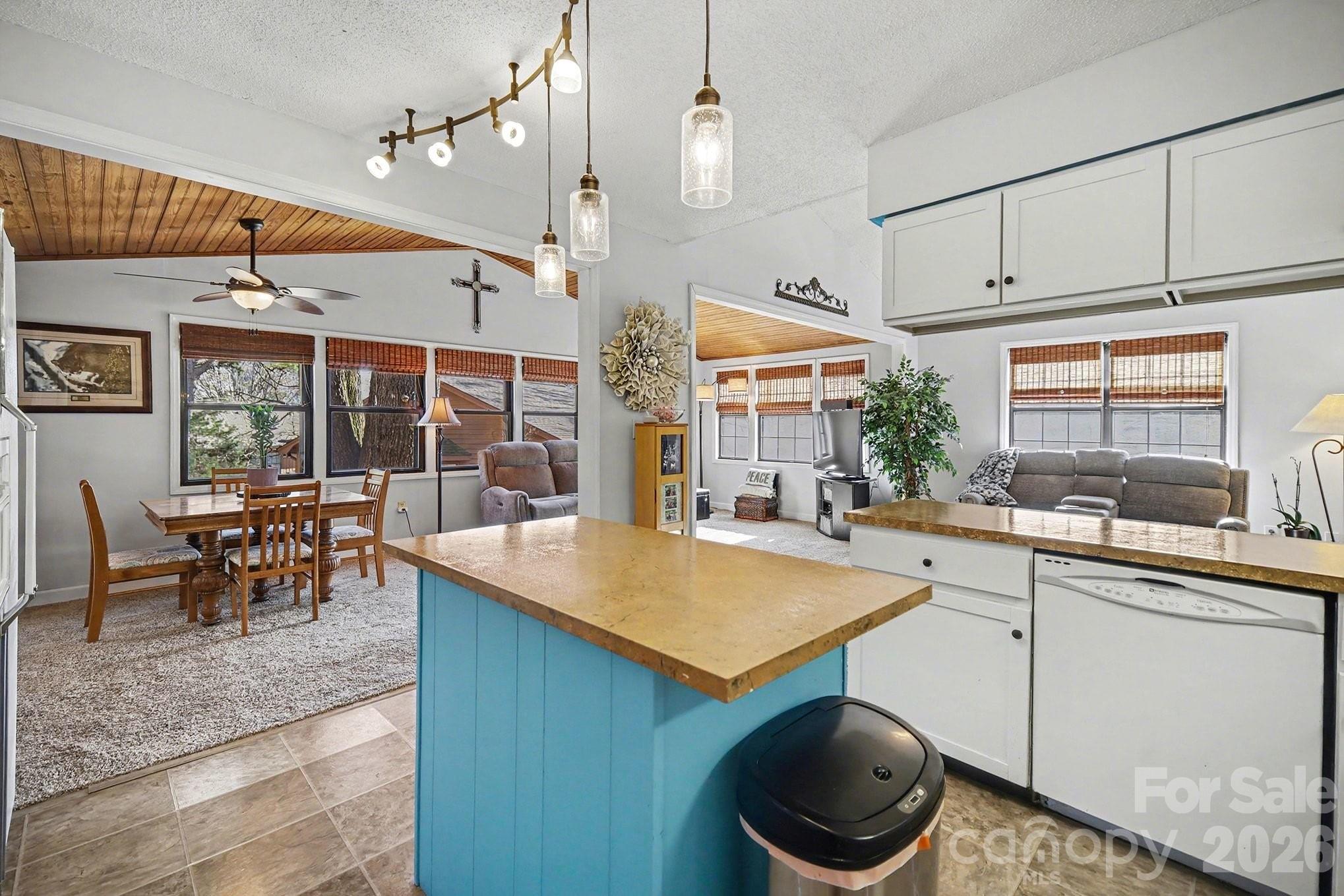 Wood Ridge - Residential