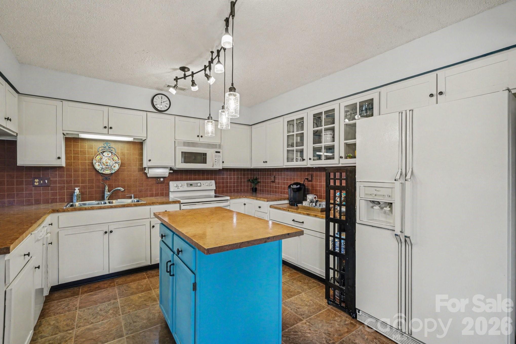 Wood Ridge - Residential