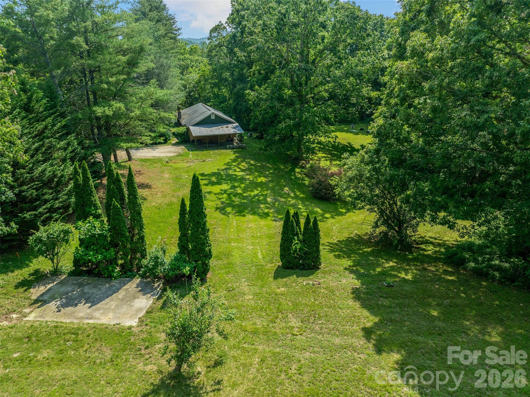 18 Luckenbach Drive