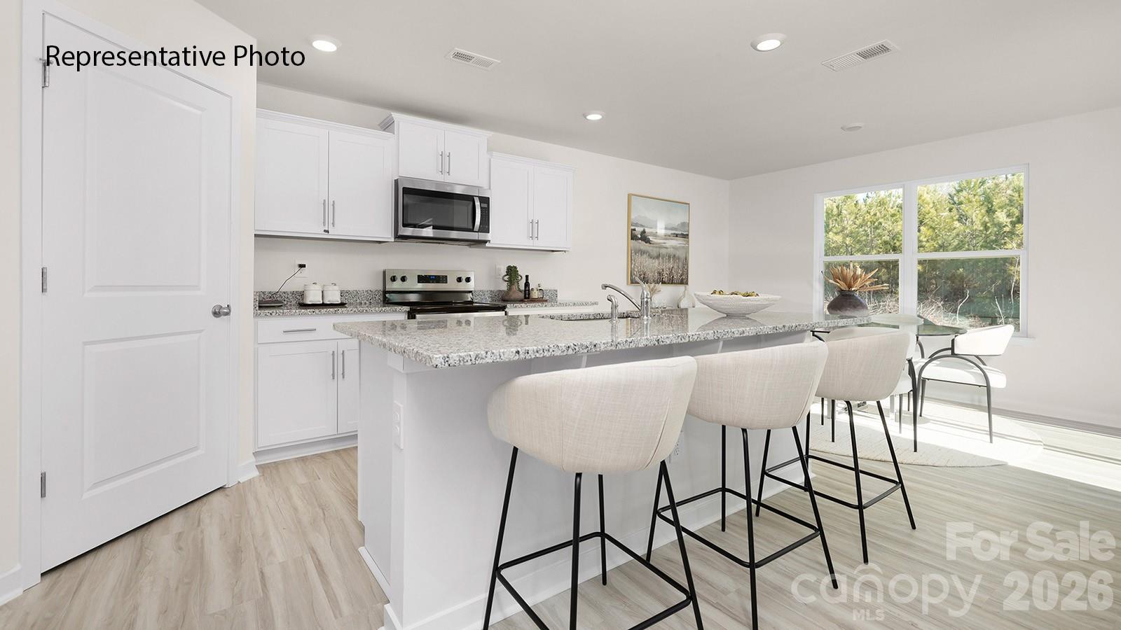 1027 Horizon Lane