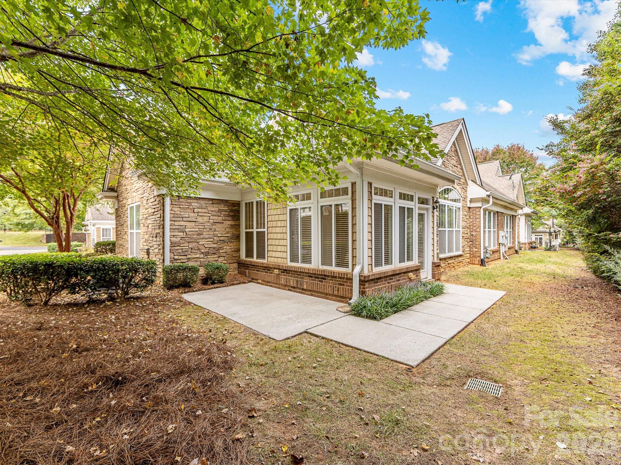 Bella Sera Villas - Residential