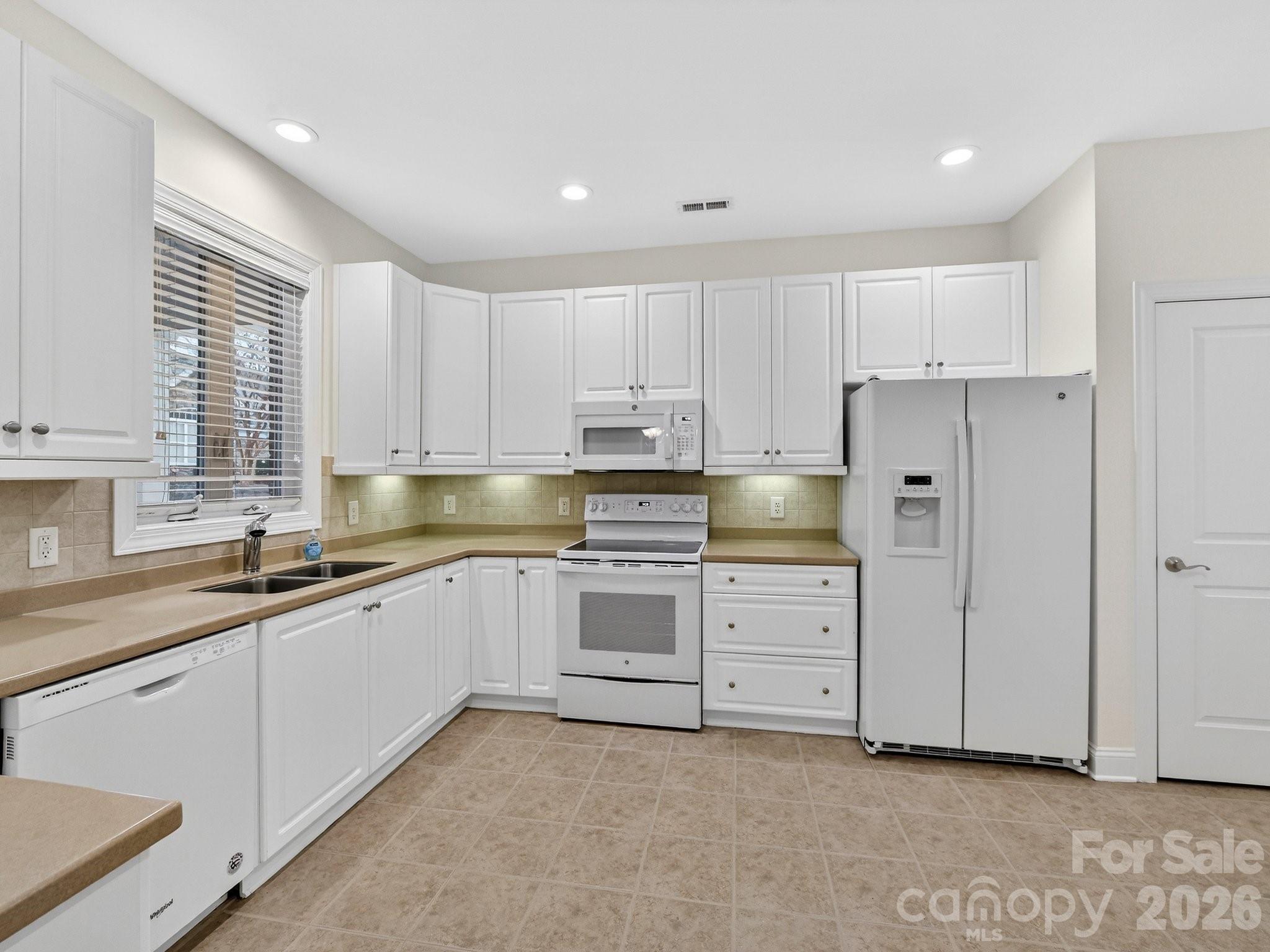 Bella Sera Villas - Residential